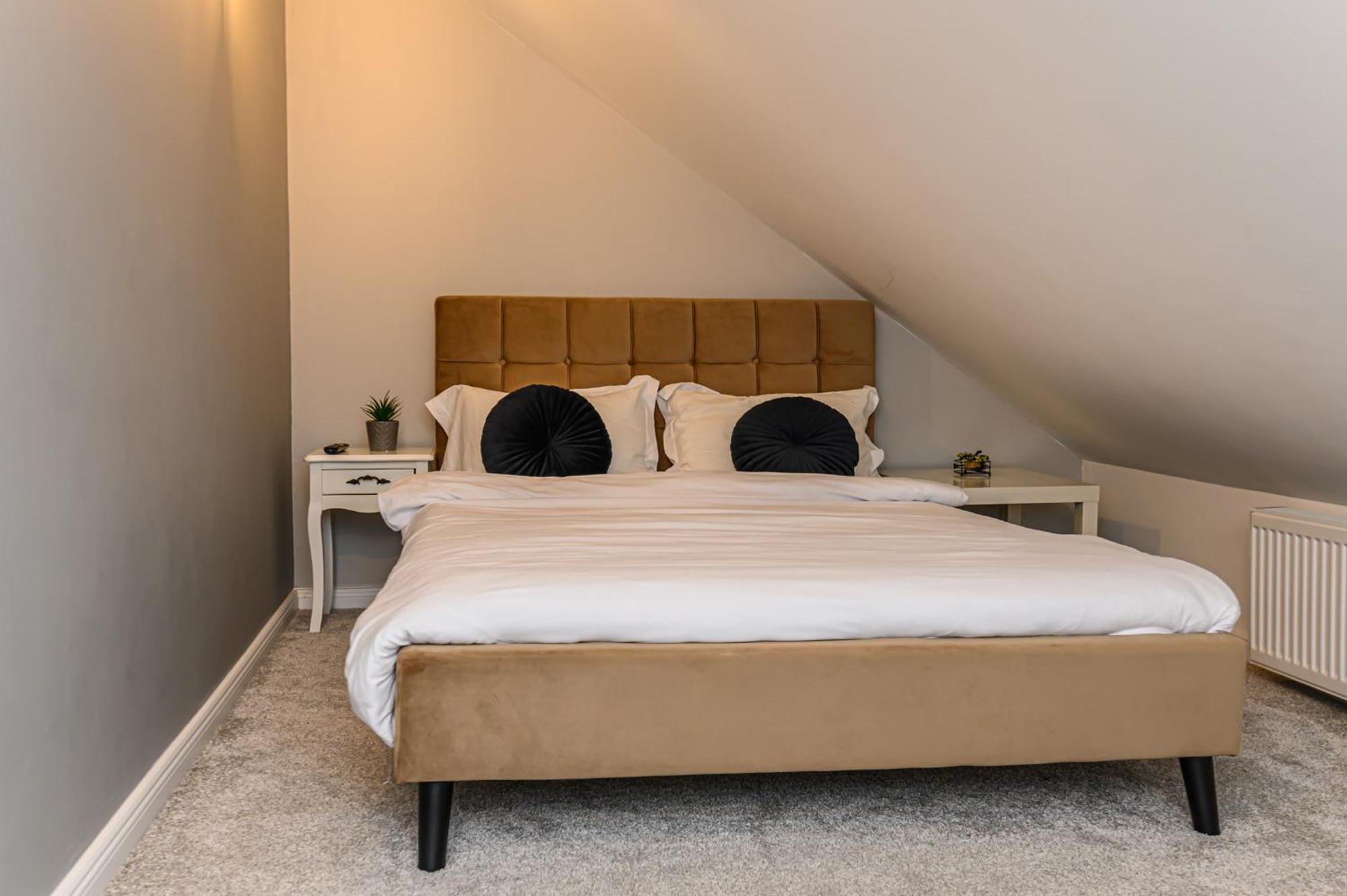 Dallure House Boutique Брашов Экстерьер фото
