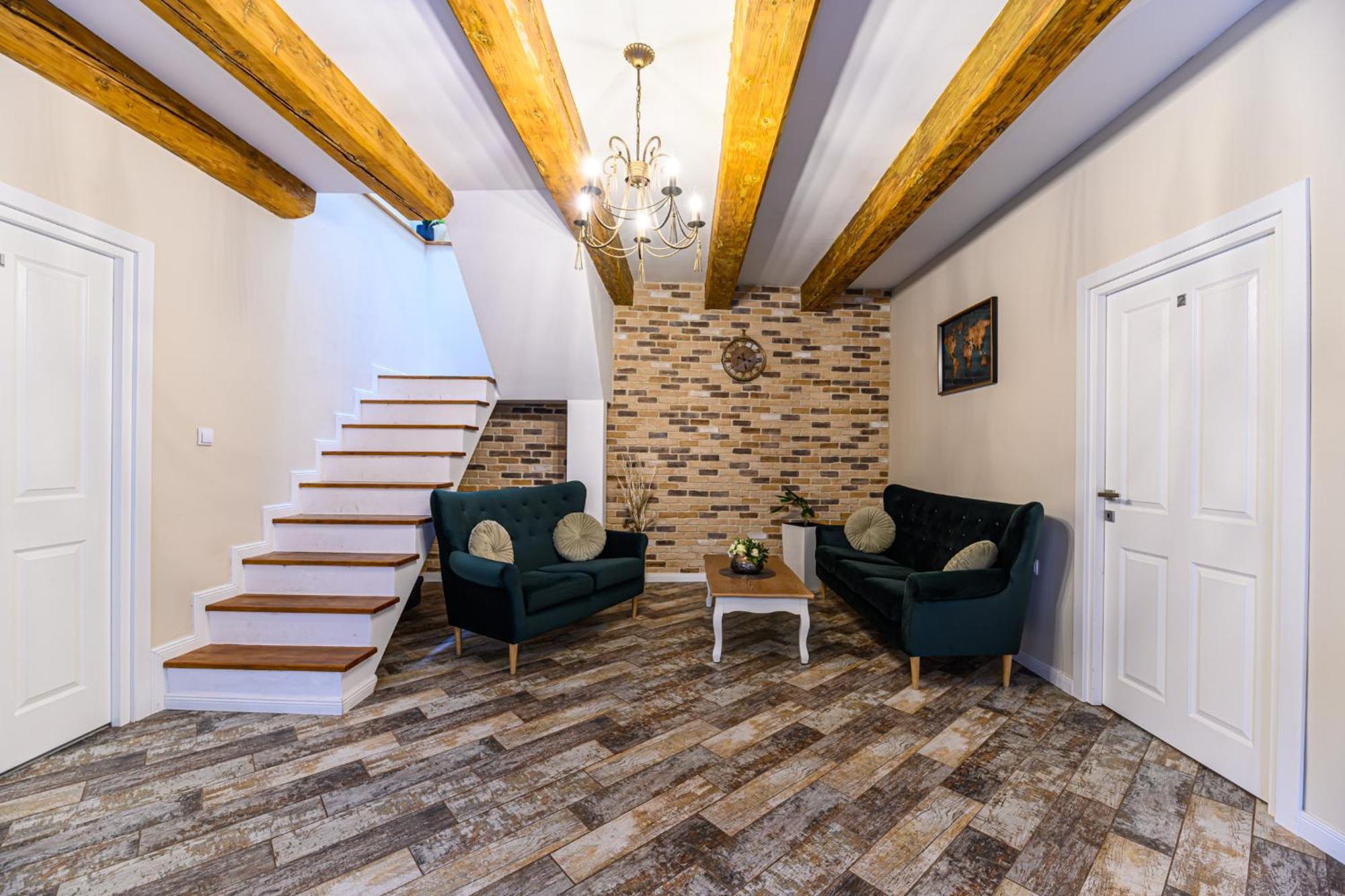Dallure House Boutique Брашов Экстерьер фото
